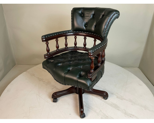  Кабинетное кресло, обивка - натуральная зеленая кожа 