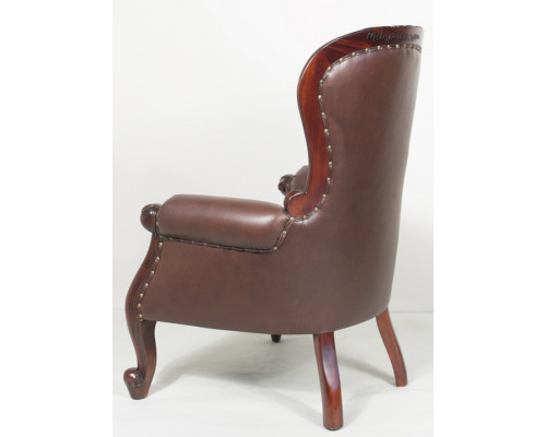  Кресло, обитое натуральной кожей темно-коричневого