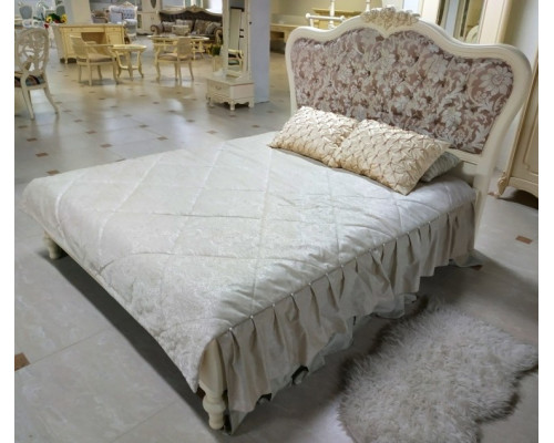 Кровать Милано  двуспальная с пуговицами и серым изголовьем